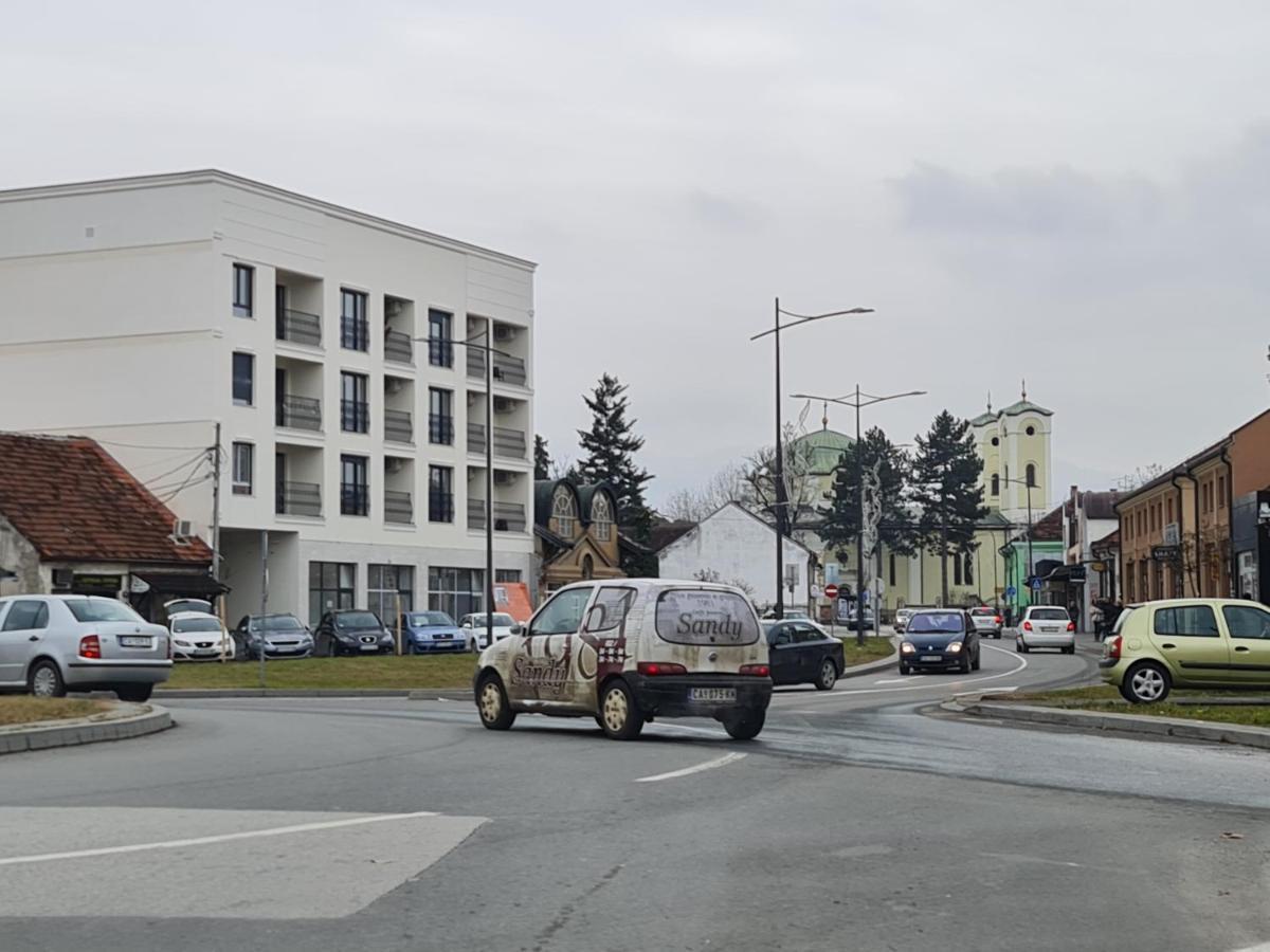 Grand Lux Apartman Čačak Екстериор снимка
